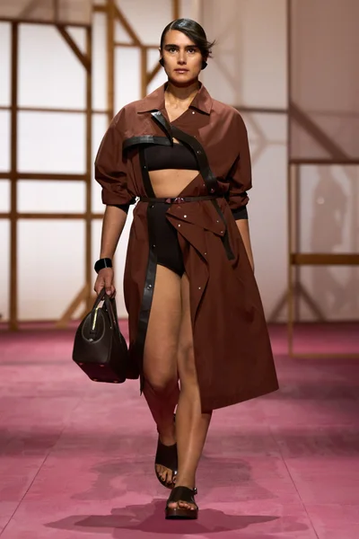 Look 38